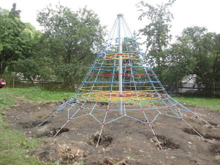 Lanová pyramida LPY-450 s výškou pádu do 1 m